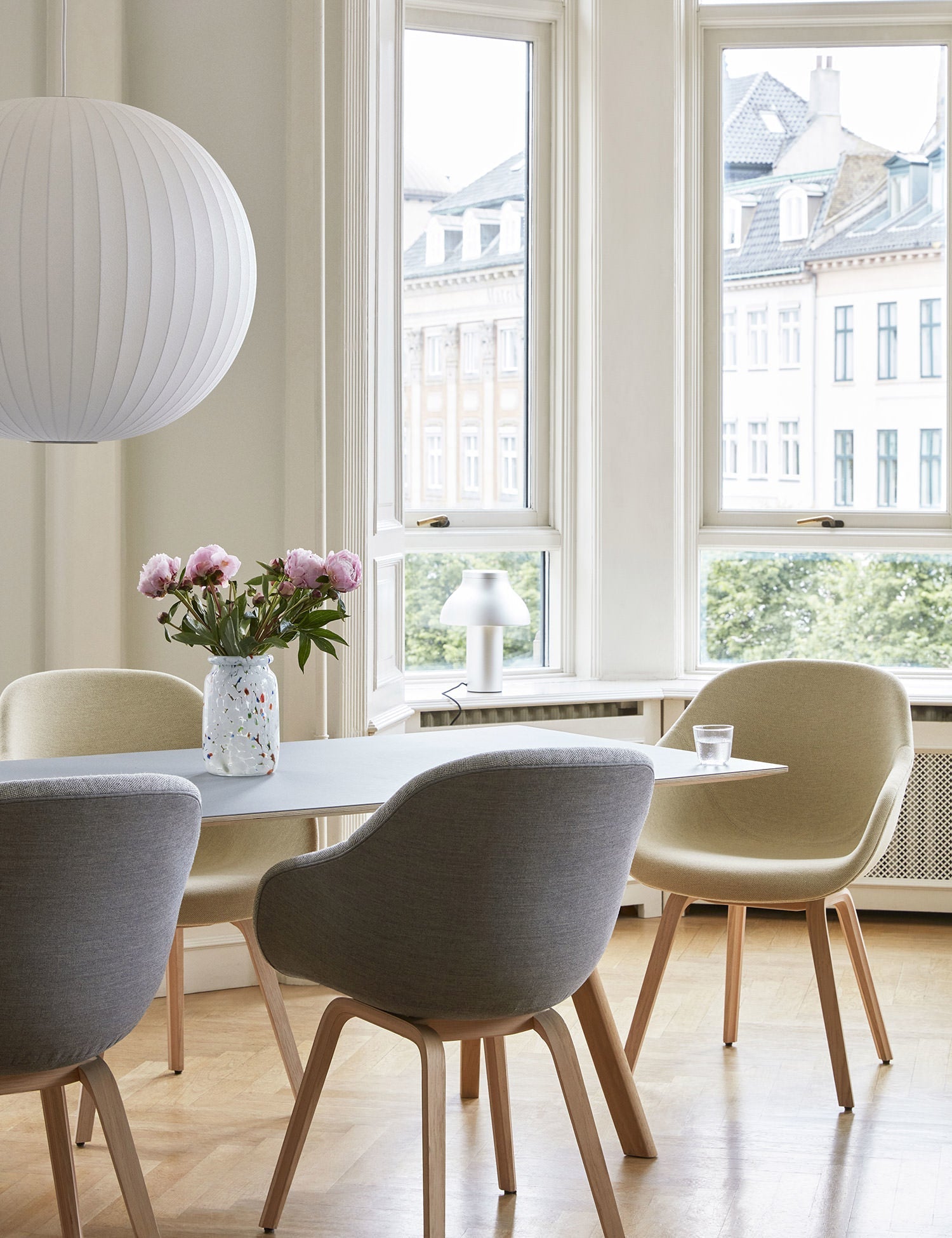 Splash Vase Roll Neck