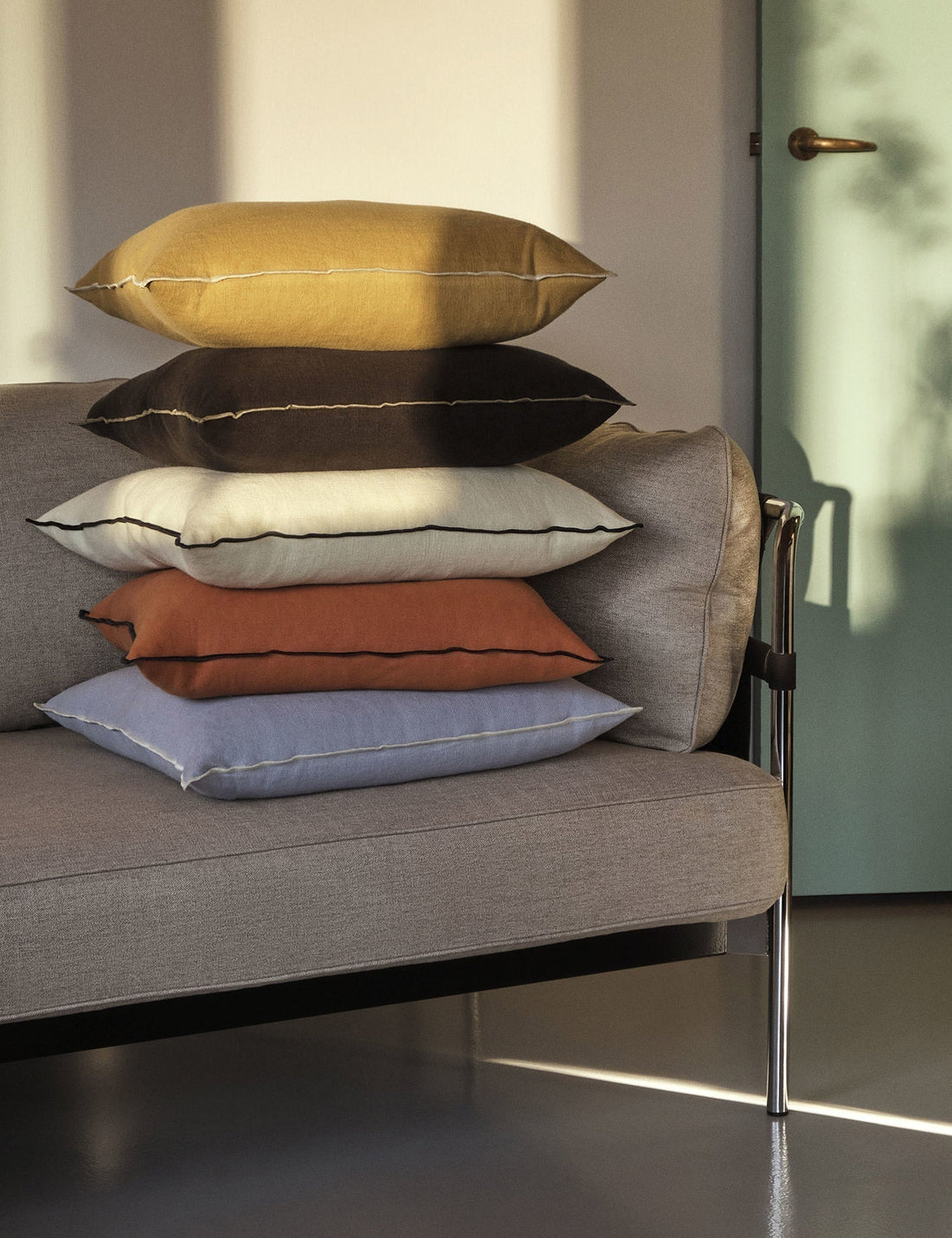 Outline Cushion (Orange)